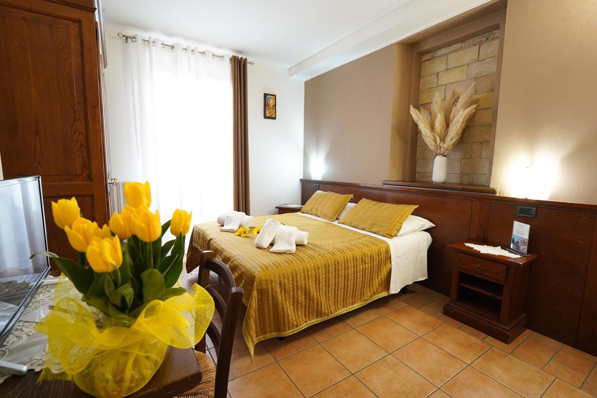 Camere Il Cantico Assisi Exterior photo
