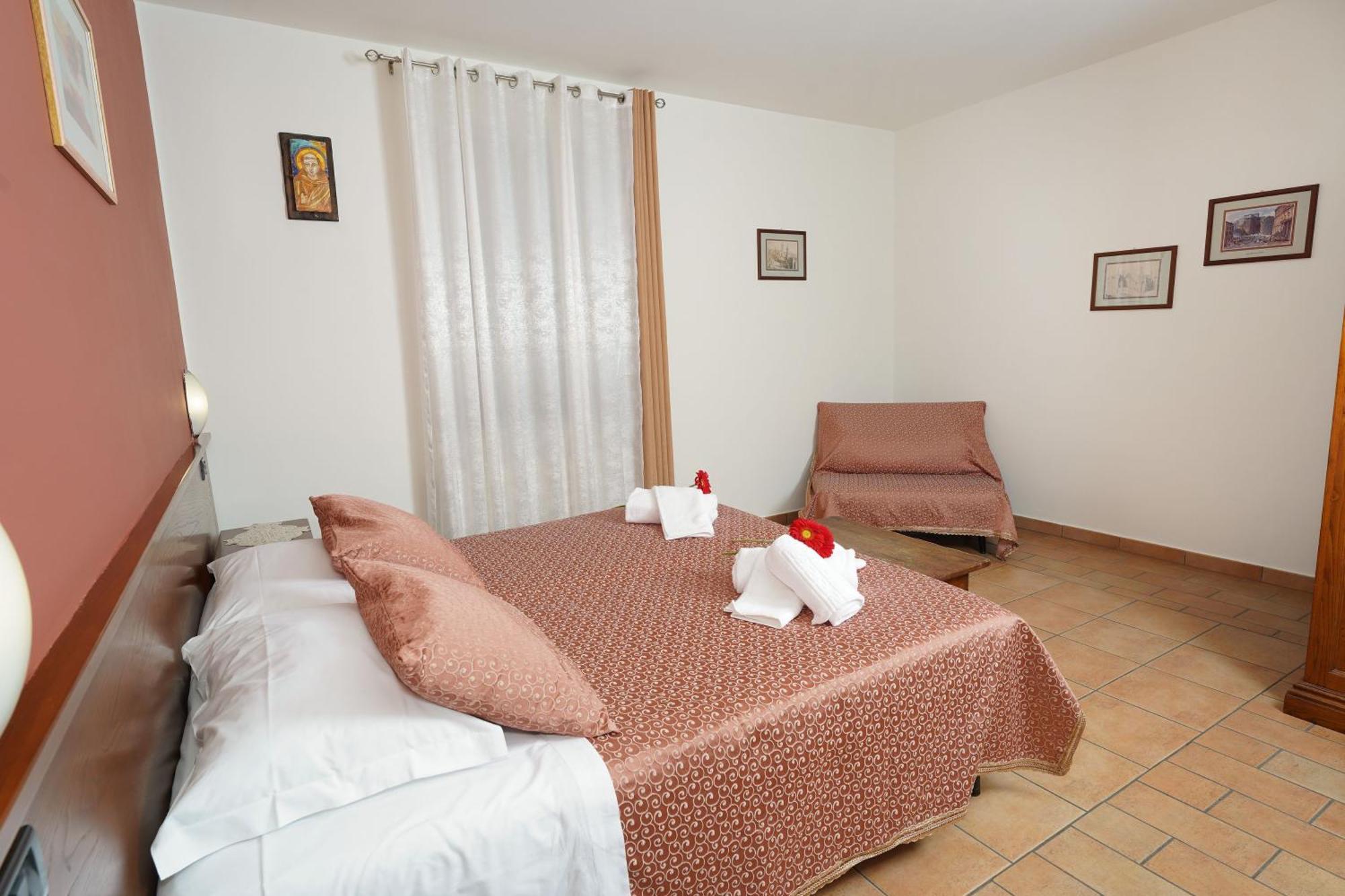 Camere Il Cantico Assisi Exterior photo